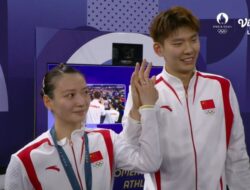 Netizen Gemas Saksikan Huang Yaqiong Dilamar Usai Raih Emas Olimpiade