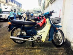 Suzuki RC100: Sebuah Perjalanan Restorasi yang Menginspirasi