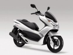 Honda PCX 150: Skutik Elegan dengan Teknologi Terkini