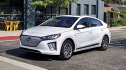 Hyundai Ioniq: Mobil Listrik Terjangkau yang Mengedepankan Teknologi Modern