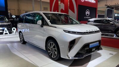 Maxus MIFA 9: Mobil Listrik Penantang Toyota Alphard yang Mewah
