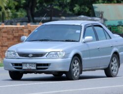 Toyota Soluna: Mobil Sedan Bekas yang Irit dan Terjangkau
