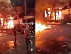 Aksi Kerusuhan di Makassar: Gedung DPRD Terbakar oleh Massa