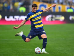 Giovanni Leoni Cedera Parah, Parma Harus Berjuang Tanpa Bintang Mereka