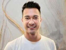 Eza Gionino Di Pengadilan Agama Resmi Cerai dan Serahkan Hak Asuh Anak