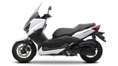 Yamaha XMax 250: Skuter Andalan untuk Perjalanan Jarak Jauh