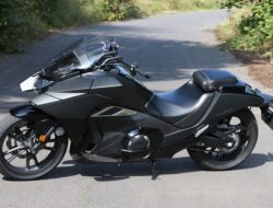 Honda NM4 Vultus: Skuter Unik untuk Pengalaman Berkendara yang Berbeda