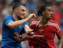 Lenny Yoro: Keputusan Bergabung Dengan MU Adalah yang Terbaik