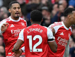 Arsenal Menyapu Bersih Poin di Derby London Utara