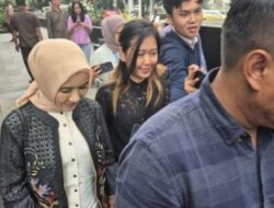 Sidang Wisuda Korupsi: Nicke Widyawati Menyuarakan Kebenaran