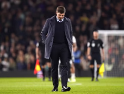 Liverpool dalam Krisis: Gerrard Beri Penjelasan