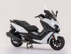 SYM Cruisym 300i: Kombinasi Antara Kekuatan dan Kenyamanan