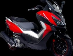 SYM Cruisym 300i: Skuter Premium yang Menawarkan Kinerja Optimal