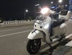 Vespa GTS 300 Super Tech: Menggoda dengan Gaya dan Inovasi