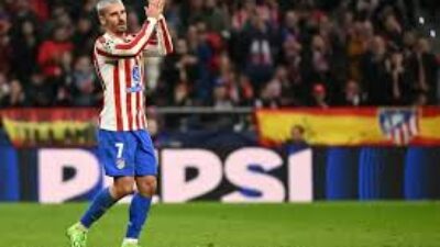 Antoine Griezmann Memilih Bertahan di Atletico: Keputusan yang Membuat Julian Alvarez Bimbang