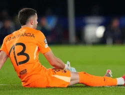 Lampu Hijau untuk Joan Garcia: Siap Diperankan Barcelona Kontra Rayo Setelah Lolos Pemeriksaan Medis