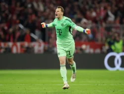 Cedera Betis Neuer Jadi Bayangan di Balik Kemenangan 4-1 Bayern atas Gladbach