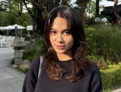 Momen Apes Azizah Salsha: Gagal Foto Bareng Harry Styles Malah Kena Nyinyir Netizen