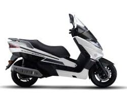 Mengulas Benelli Zafferano 250: Skutik Premium dengan Tenaga dan Dimensi Besar