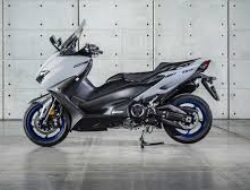 TMAX DX, Bukti Yamaha Bisa Membuat Skuter Sekelas Motor Moge