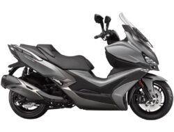 Kymco Xciting 400i: Antara Kenyamanan Touring dan Tantangan di Perkotaan