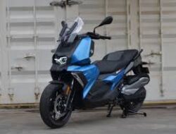 Mengulas BMW C 400 X: Skutik Modern dengan DNA Motor Besar
